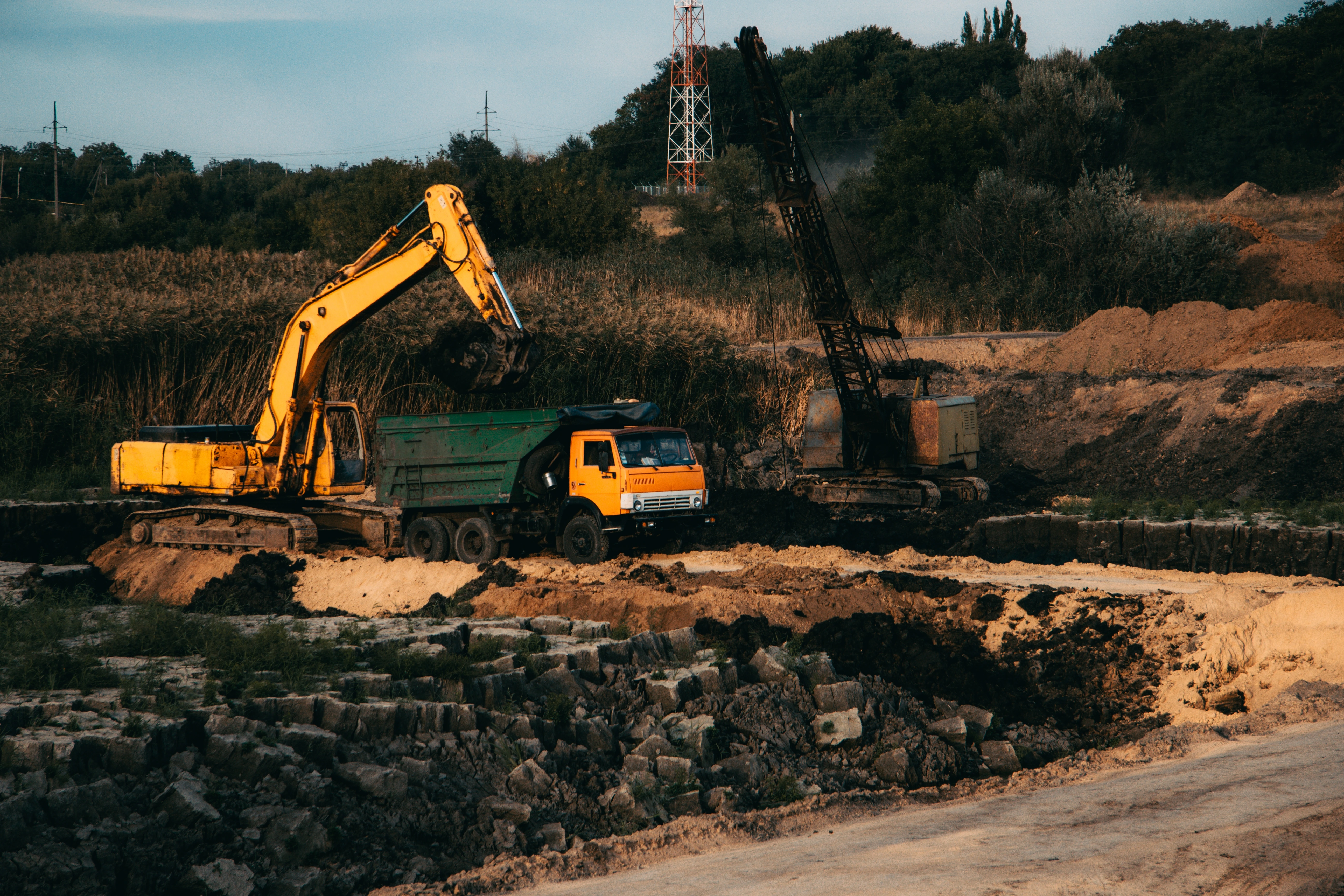 Mining Operations heavy equipment solutions by Kasai Equipment